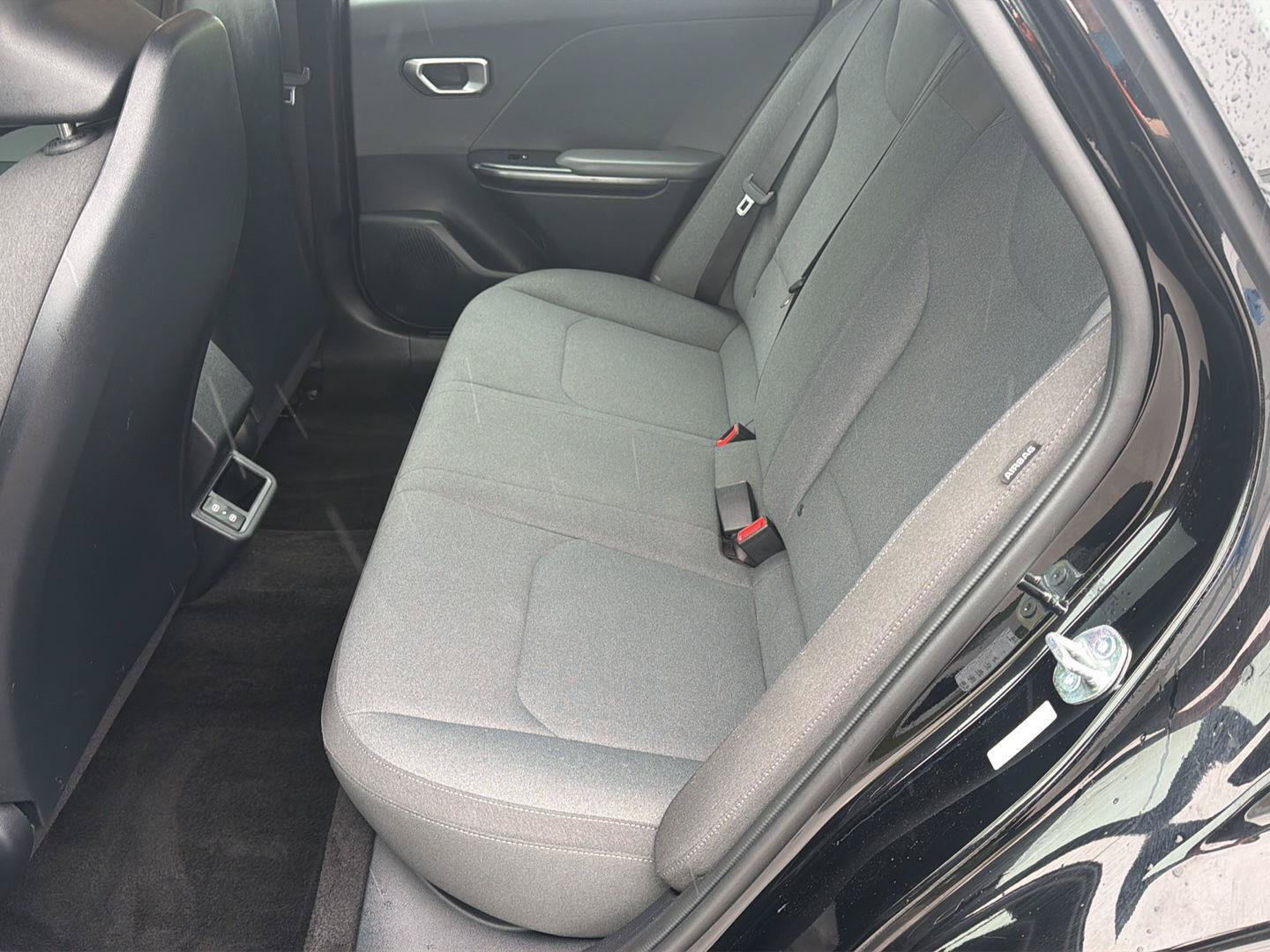 Used 2025 Kia K4 FWD image 29