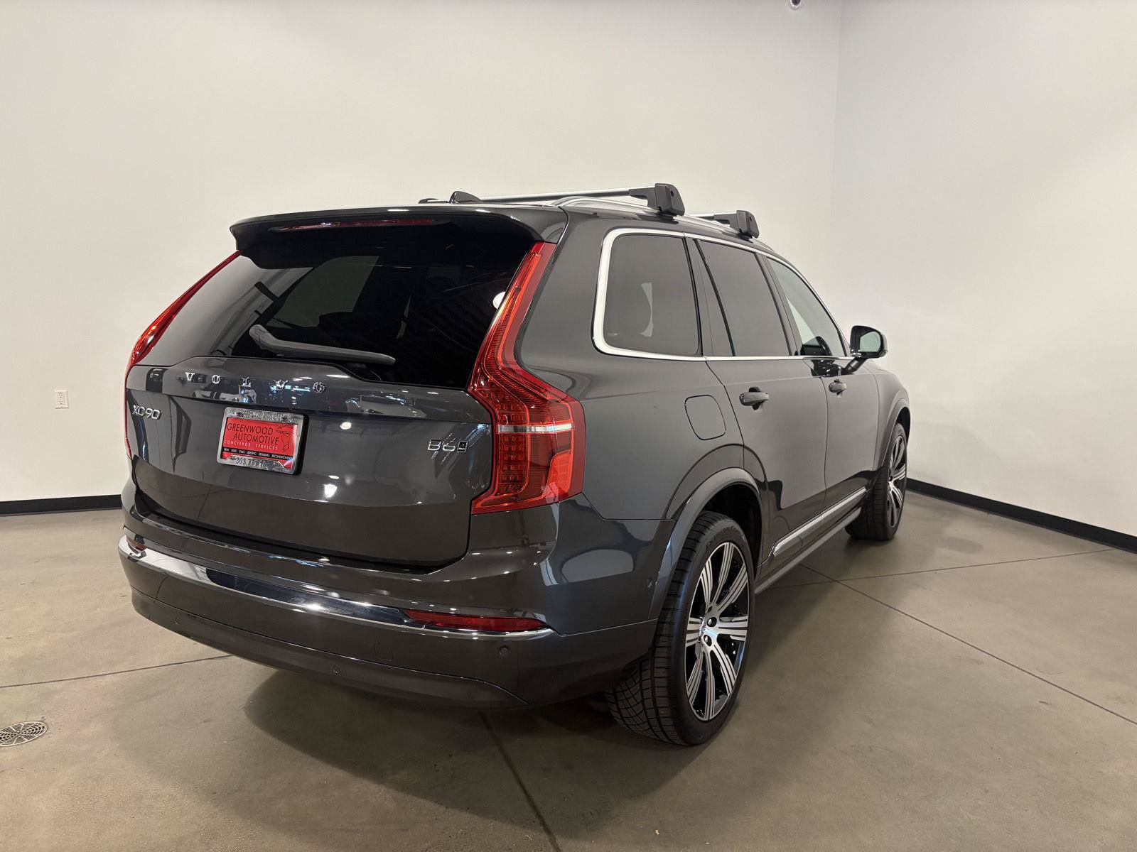 Used 2023 Volvo XC90 B6 Ultimate AWD/4WD image 3