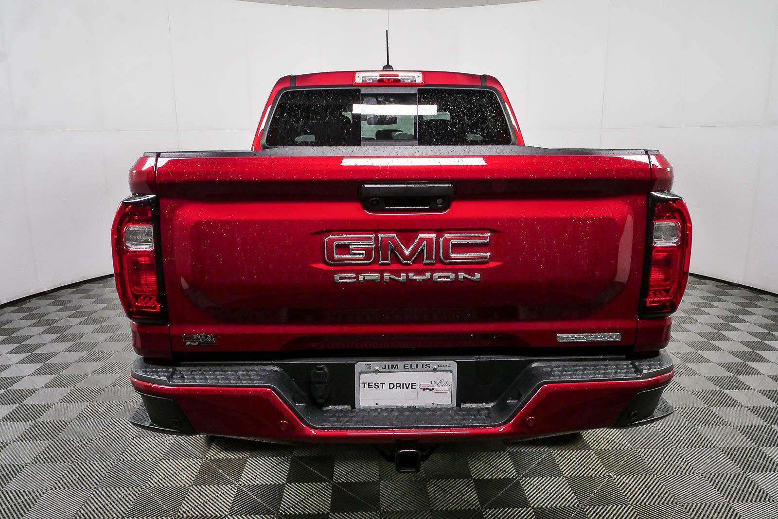 New 2026 GMC Canyon Elevation w/ Convenience Package RWD image 27