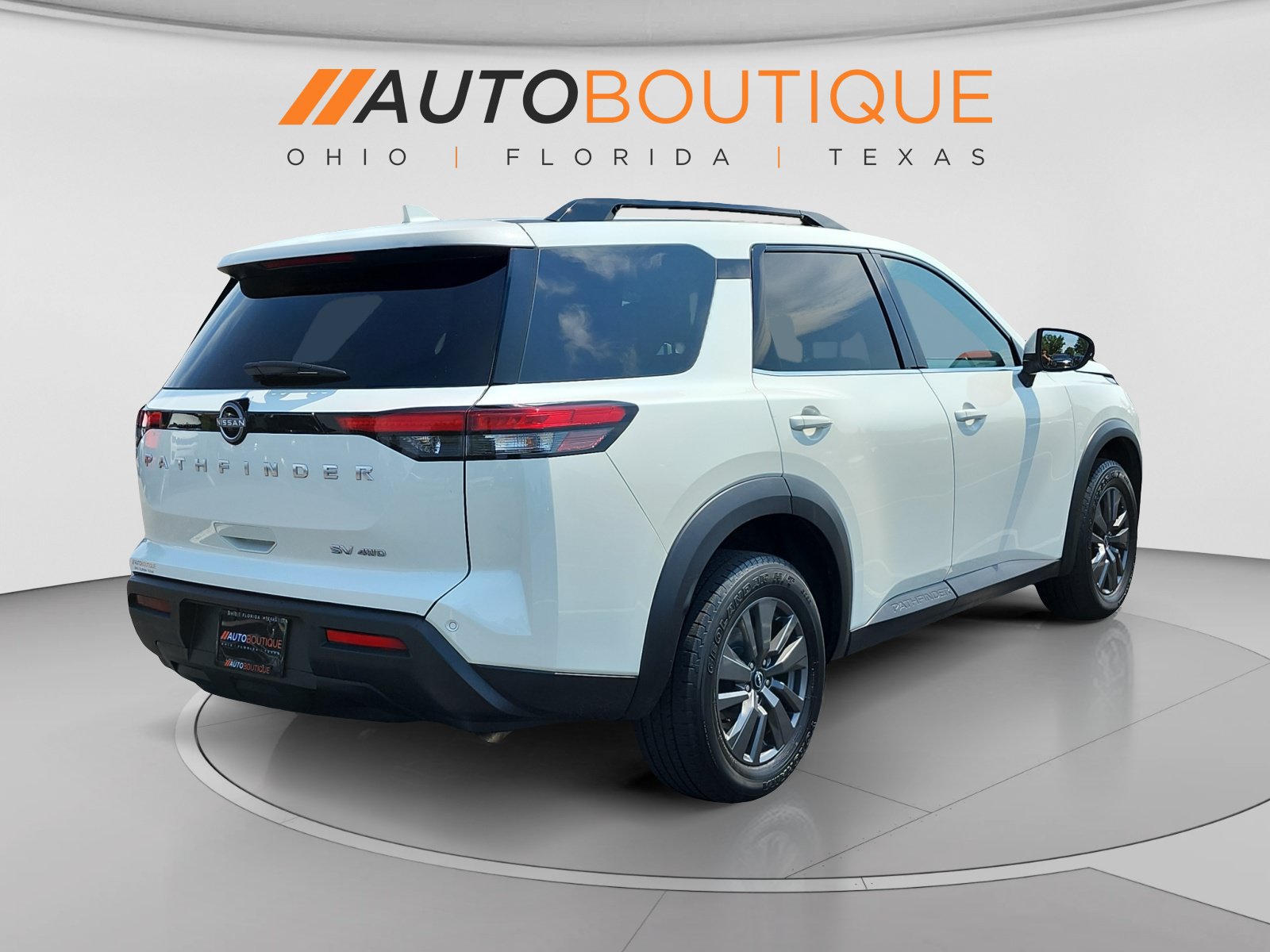 Used 2024 Nissan Pathfinder SV AWD/4WD image 5