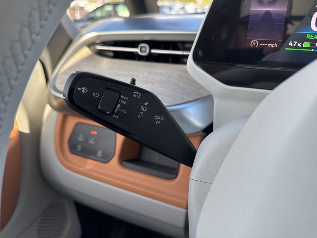 New 2025 Volkswagen ID. Buzz 1st Edition image 37