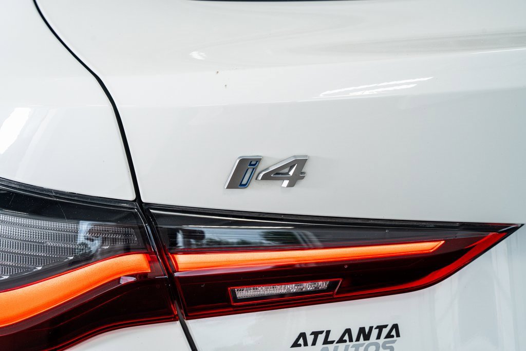 Used 2022 BMW i4 eDrive40 image 23