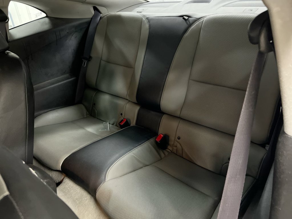 Used 2012 Chevrolet Camaro LT RWD image 21