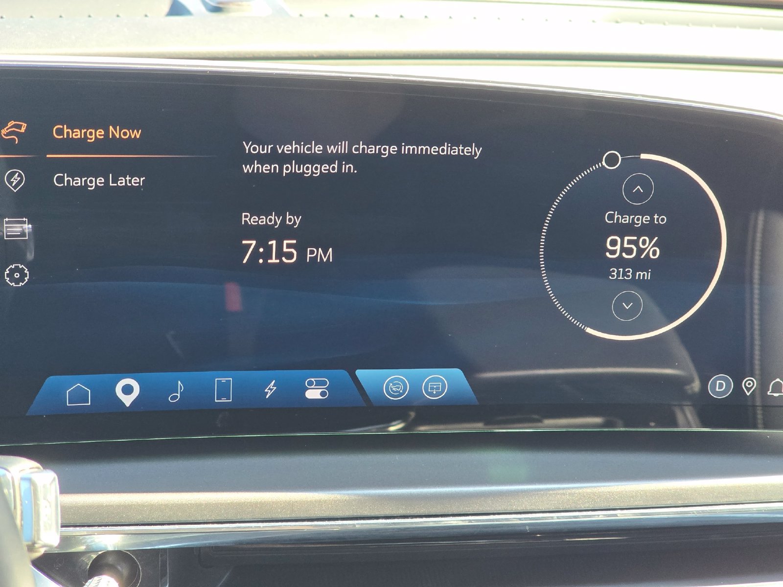 Used 2024 Cadillac Lyriq Tech AWD/4WD image 17