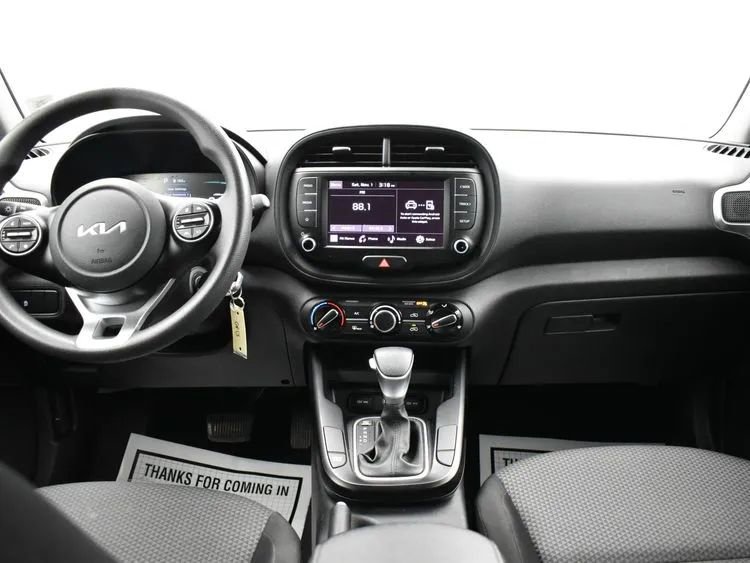 Used 2023 Kia Soul LX w/ Option Group 015 image 19