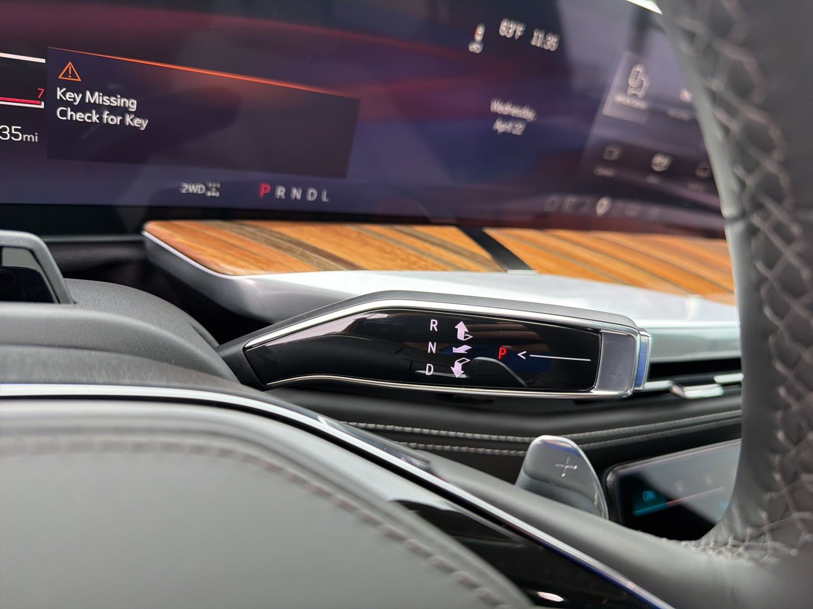 Used 2025 Cadillac Escalade ESV Sport Platinum image 19