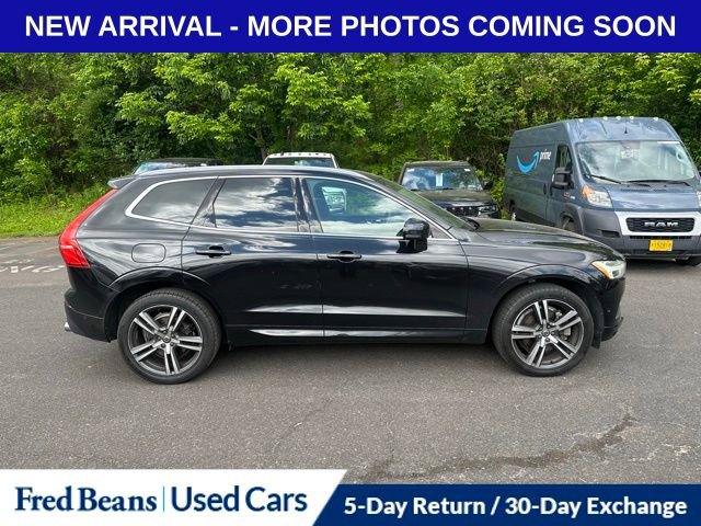 Used 2019 Volvo XC60 T6 Momentum w/ Multimedia Package AWD/4WD image 2