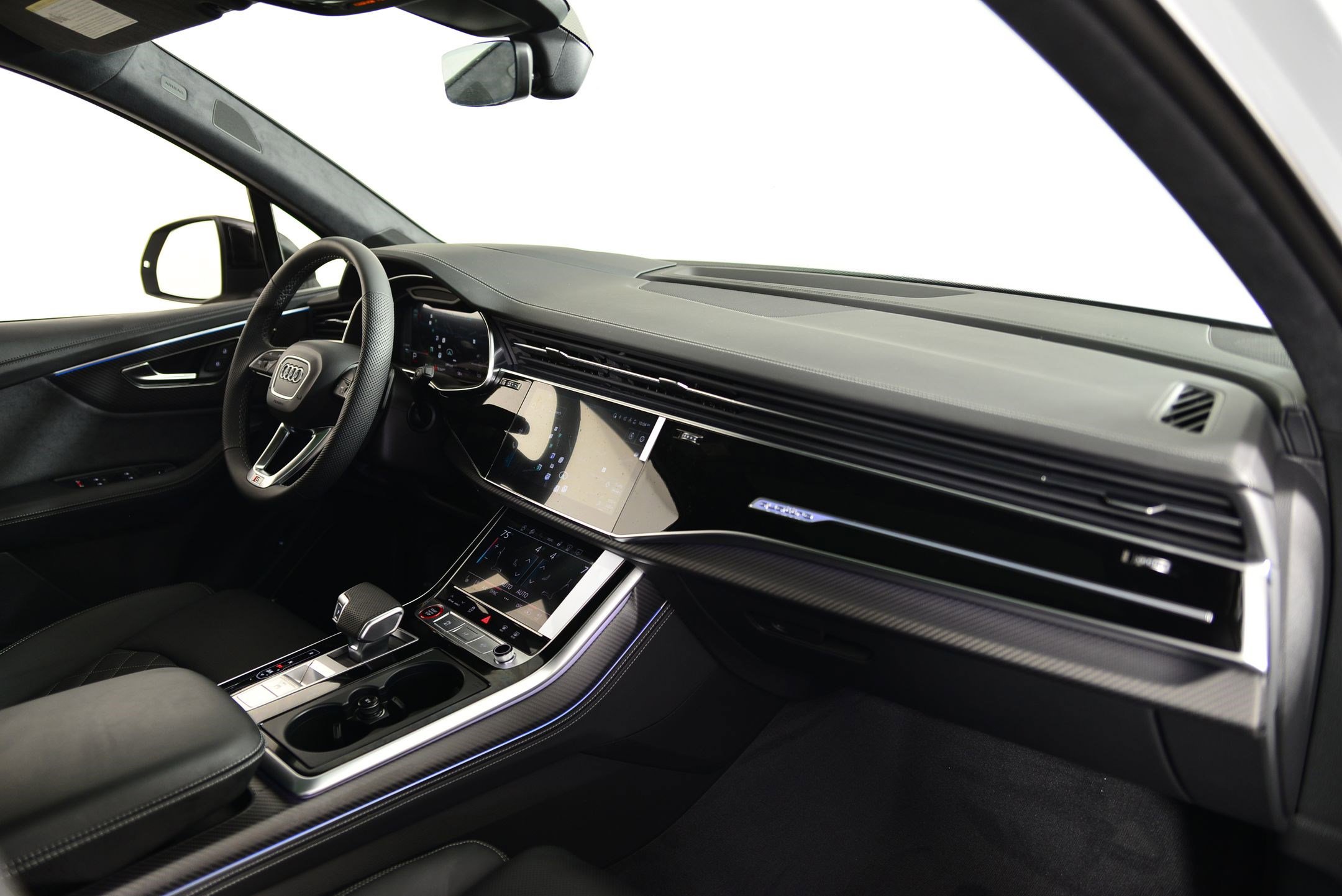 New 2026 Audi SQ7 Prestige image 18