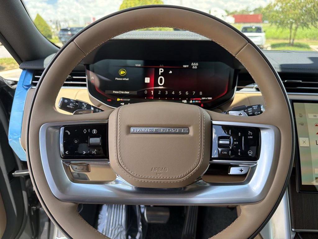 New 2026 Land Rover Range Rover Long Wheelbase SE AWD/4WD image 28