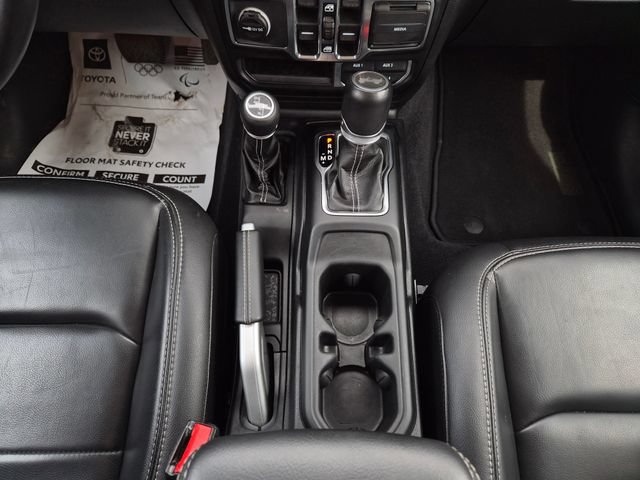 Used 2021 Jeep Wrangler Unlimited Sahara AWD/4WD image 28
