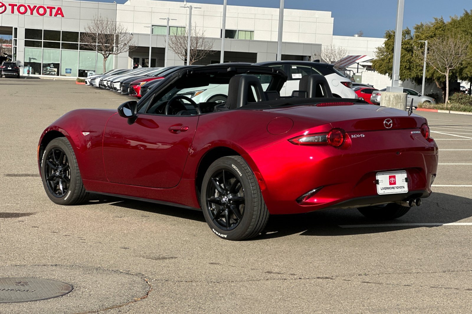 Used 2023 MAZDA MX-5 Miata Sport image 6