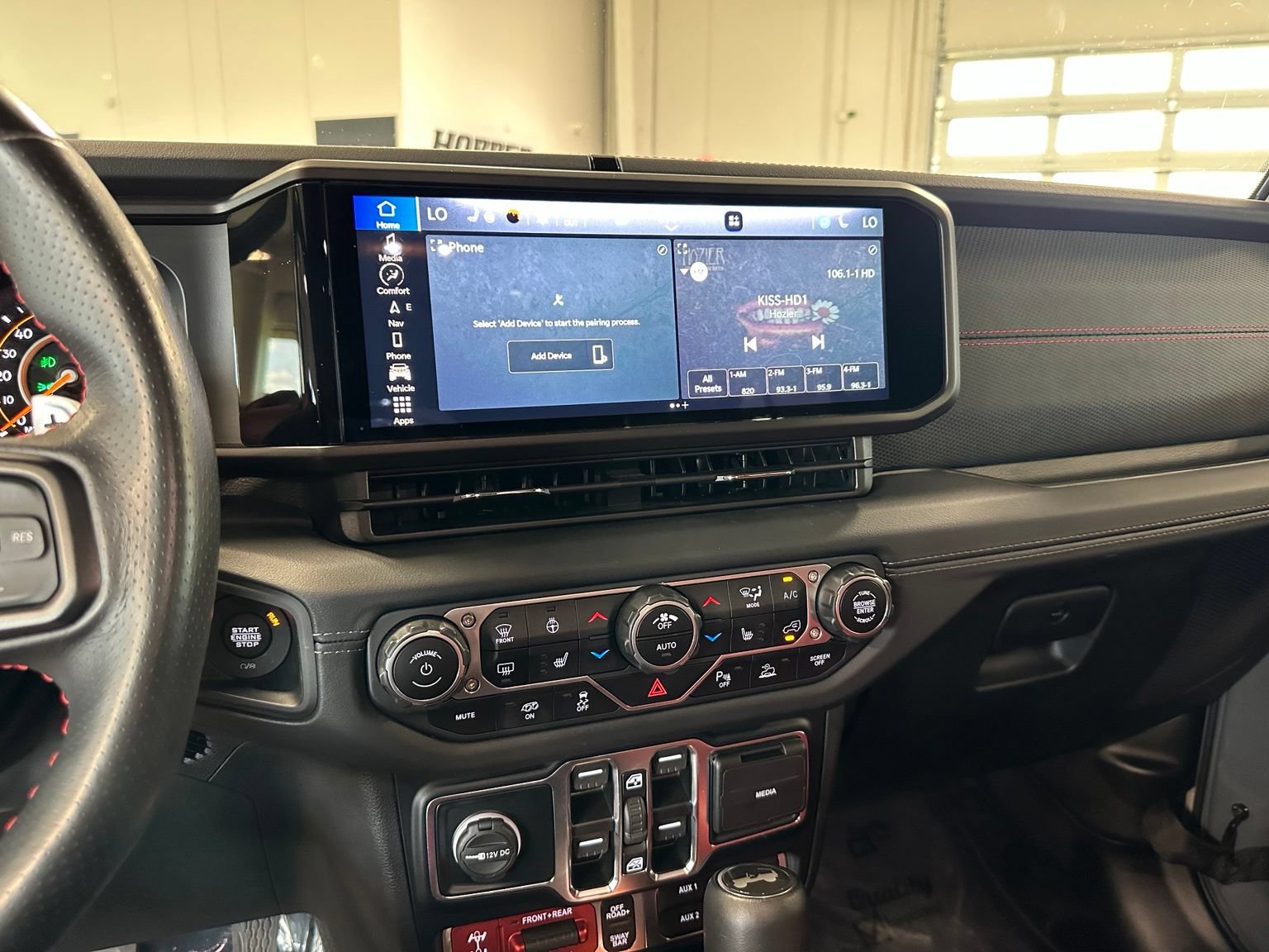 Used 2024 Jeep Wrangler Unlimited Rubicon 392 AWD/4WD image 26