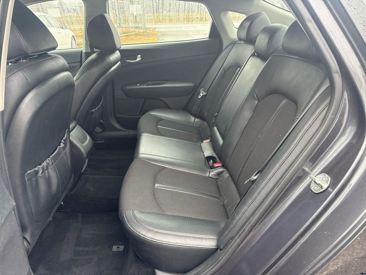 Used 2018 Kia Optima S image 11