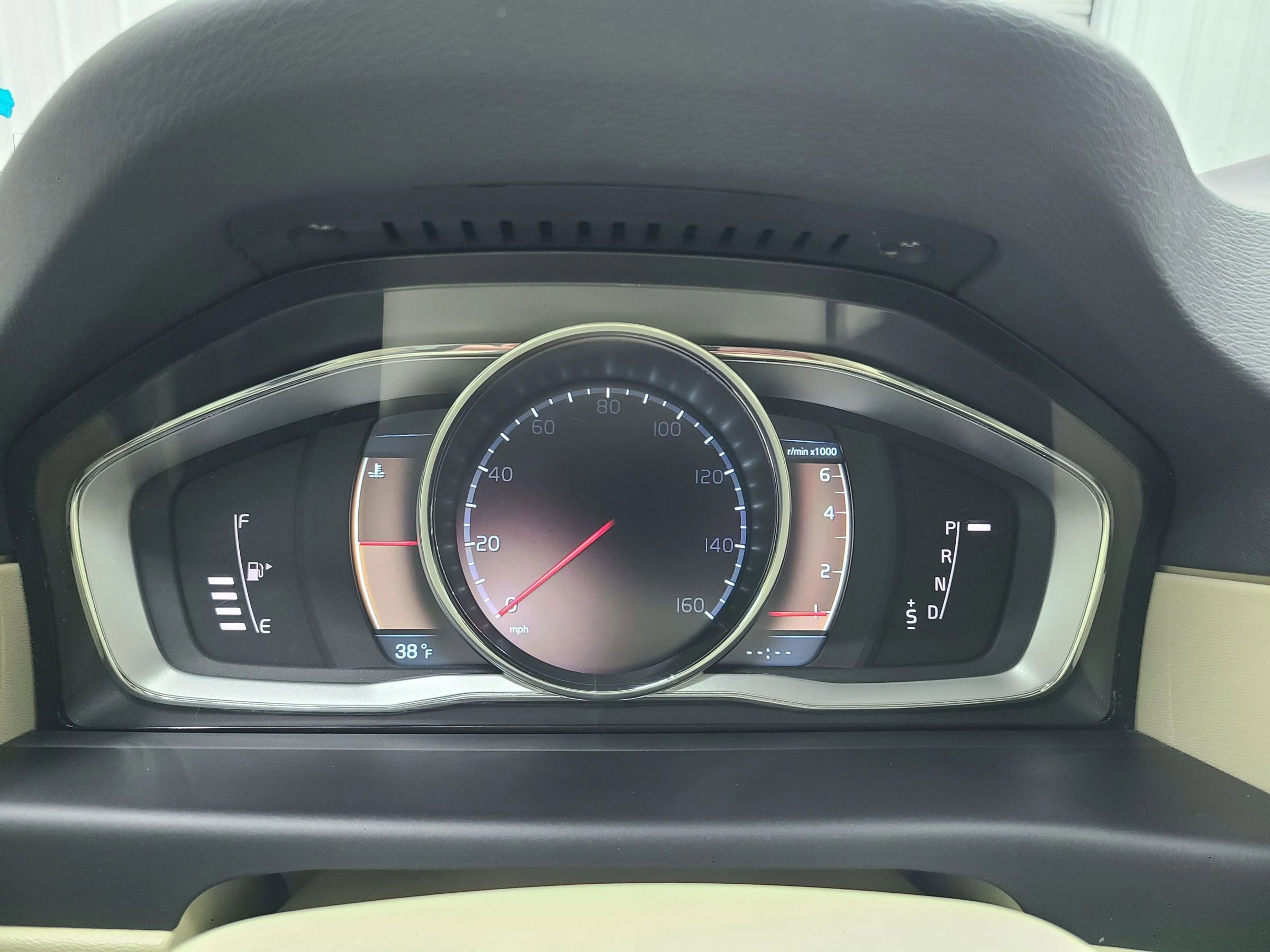 Used 2015 Volvo XC70 T5 Platinum image 29