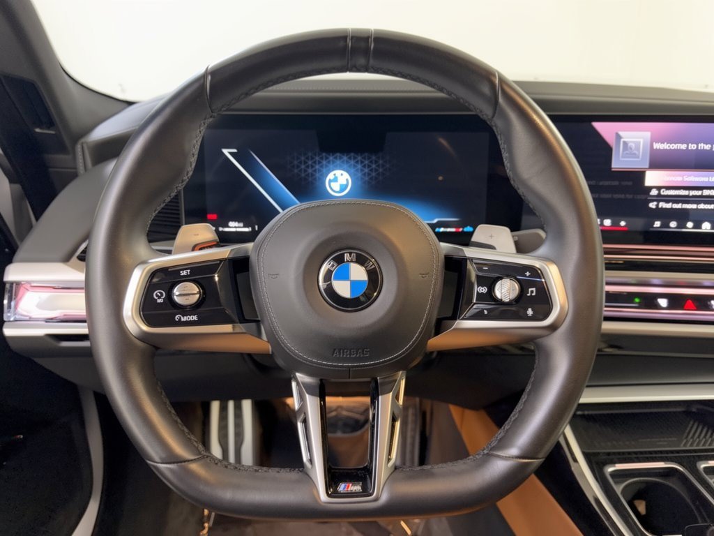 Used 2024 BMW 740i w/ Premium Package 2 RWD image 10