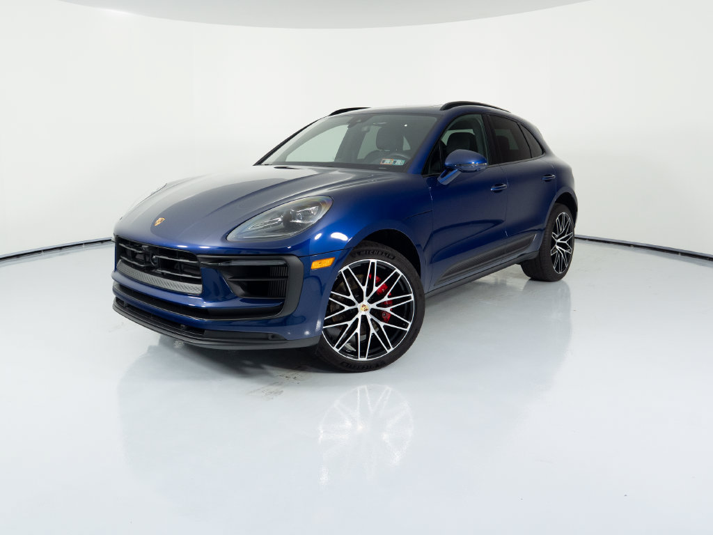 Certified 2026 Porsche Macan S AWD/4WD image 1