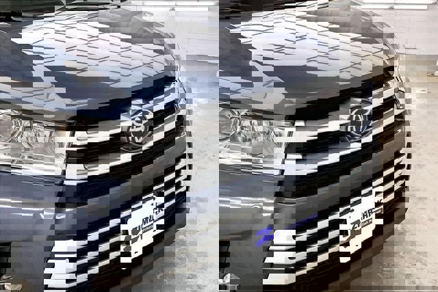 Used 2017 Toyota Highlander XLE image 31