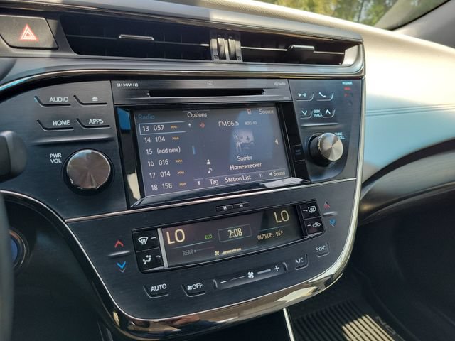 Used 2016 Toyota Avalon Limited w/ Toyota Safety Sense Package FWD image 23