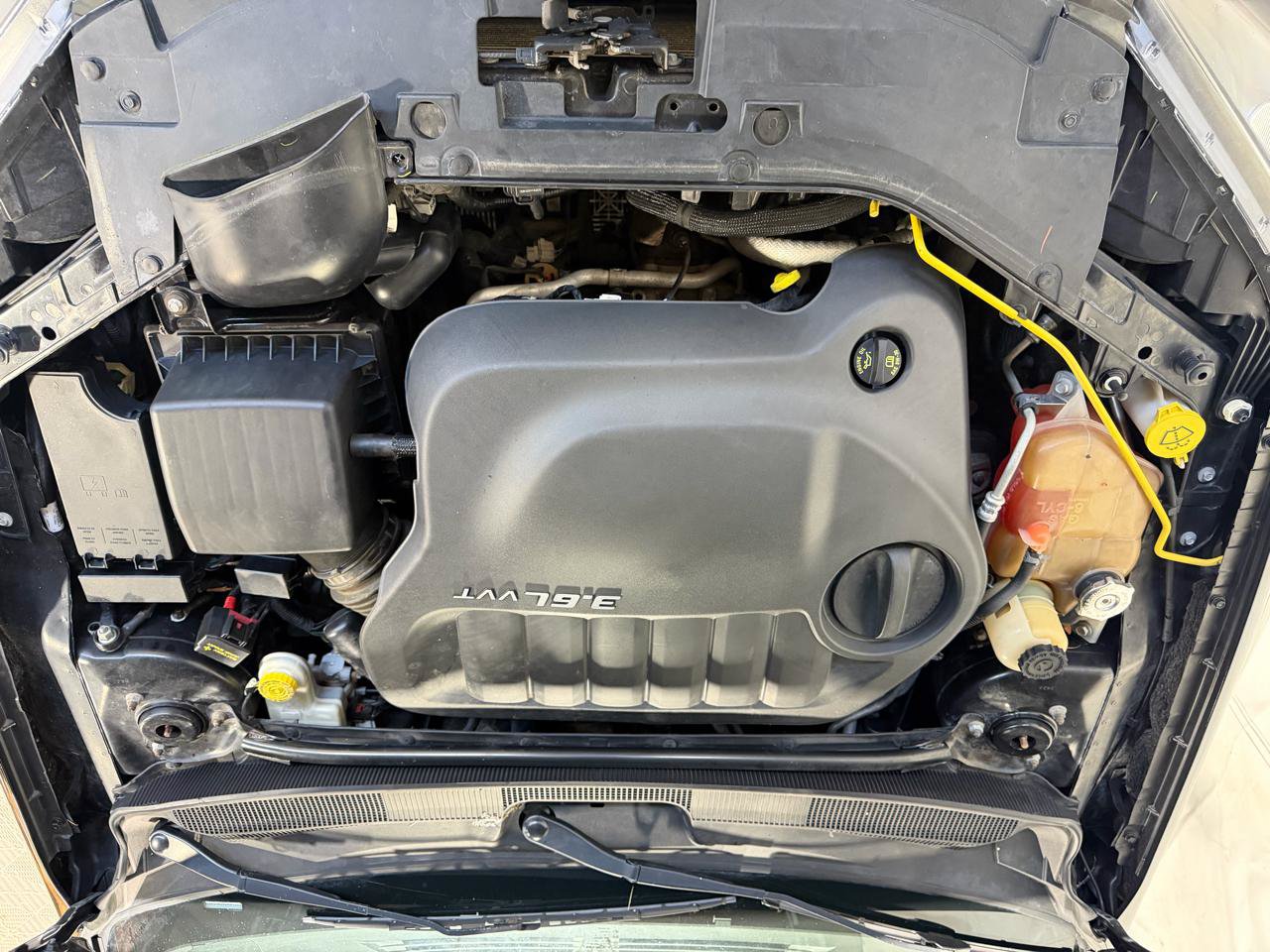 Used 2012 Chrysler 200 S FWD image 27