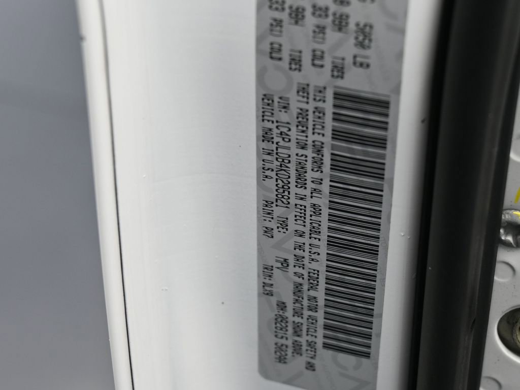 Used 2019 Jeep Cherokee Limited image 17