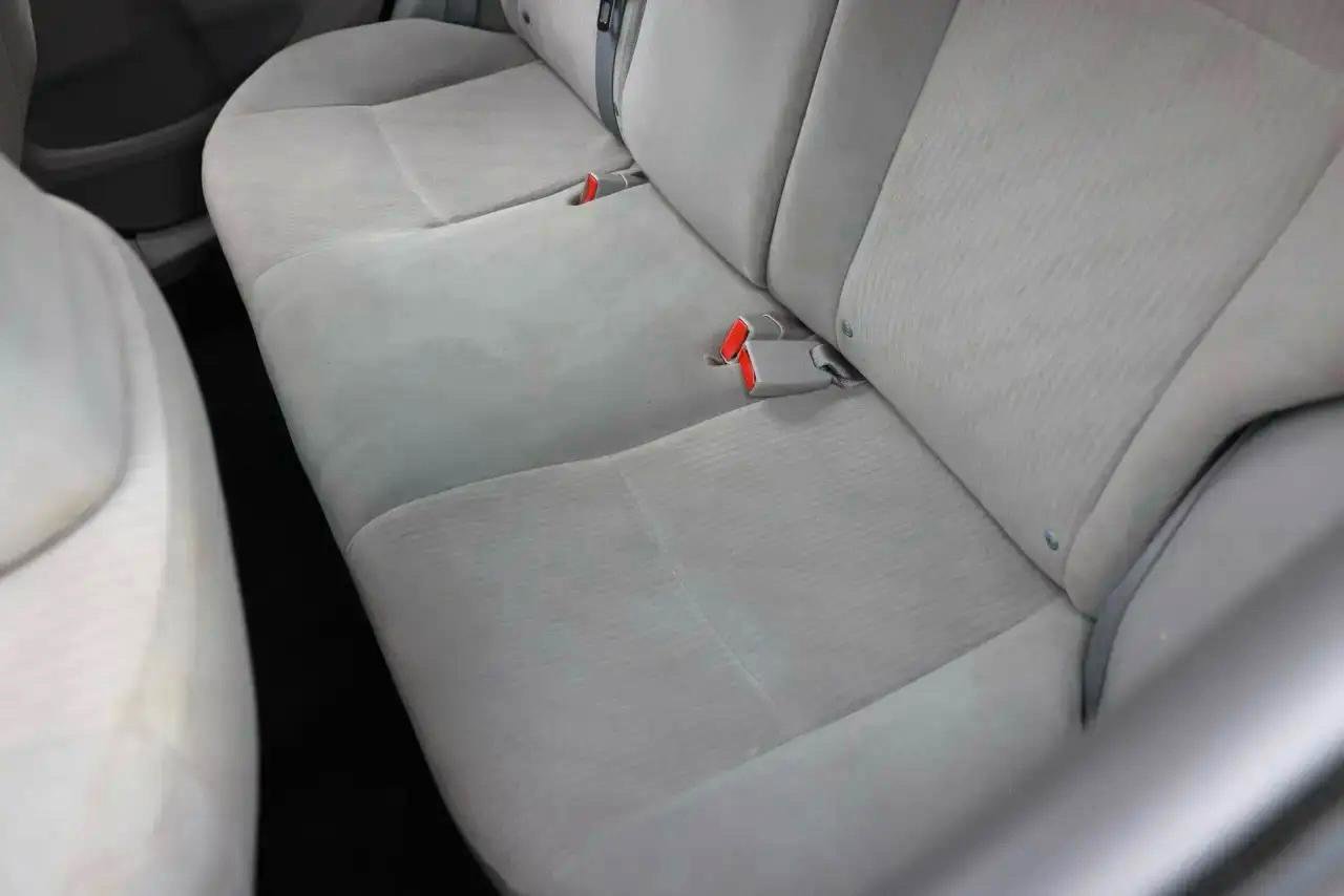 Used 2010 Toyota Corolla LE FWD image 10
