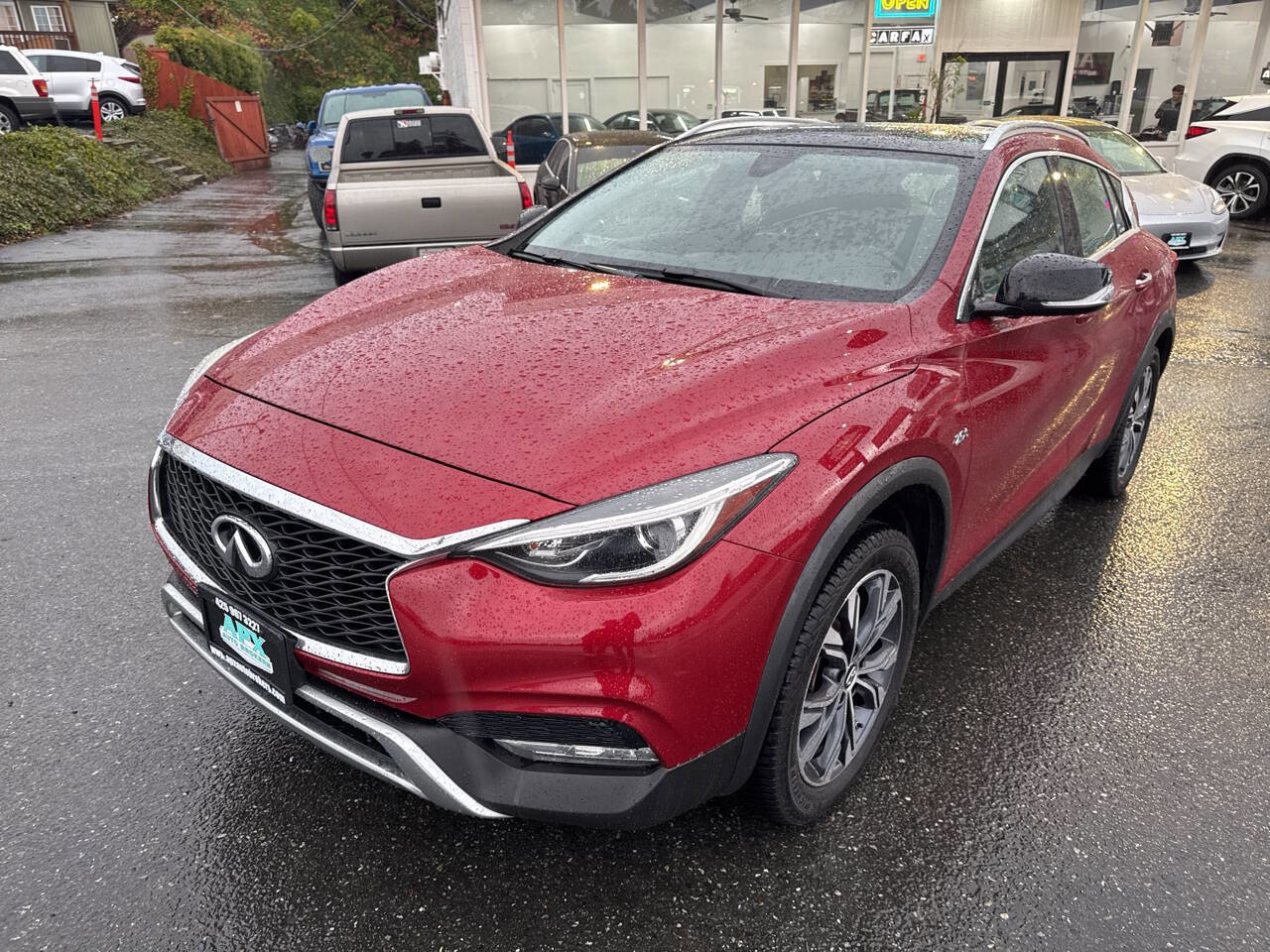 Used 2018 INFINITI QX30 Premium