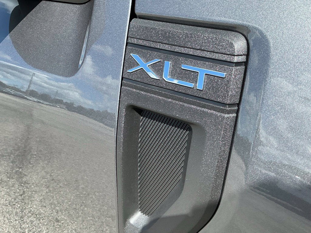 New 2026 Ford Maverick XLT FWD image 12