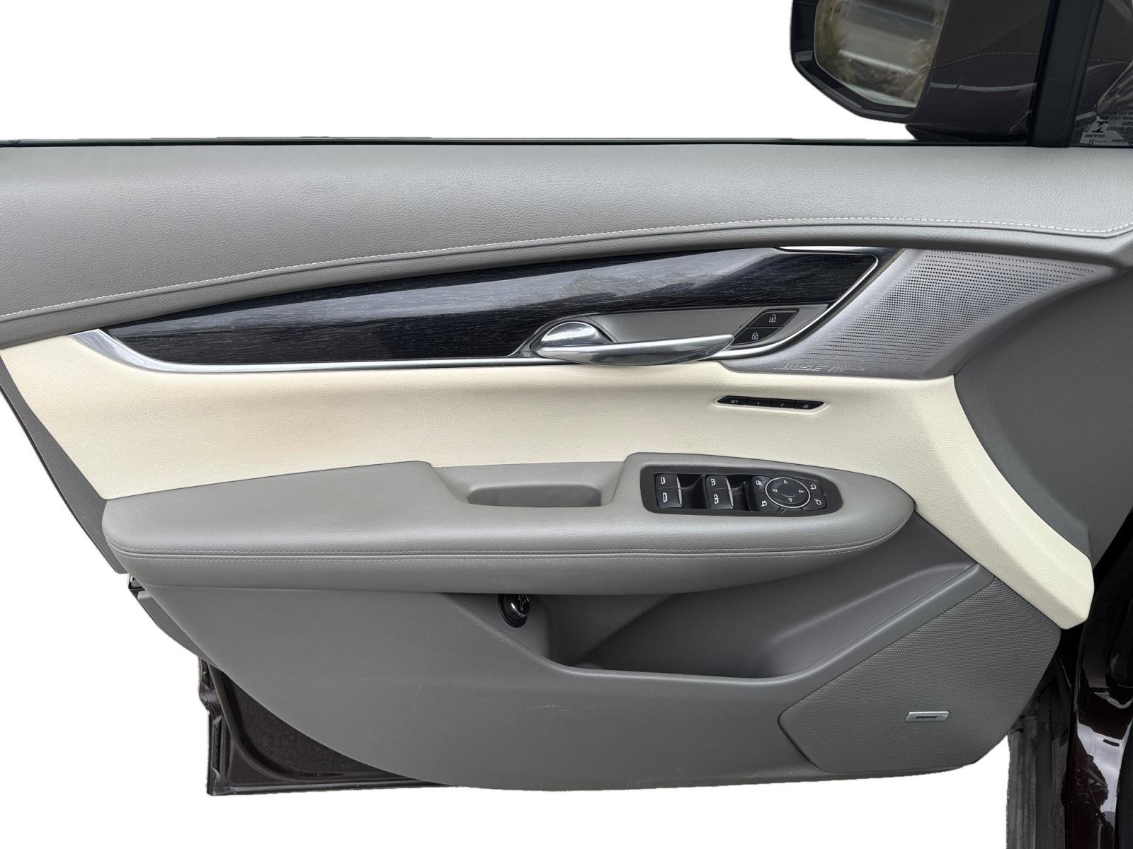 Used 2021 Cadillac XT6 Premium Luxury image 9