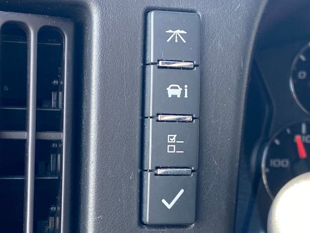 Used 2024 Chevrolet Express 2500 image 28