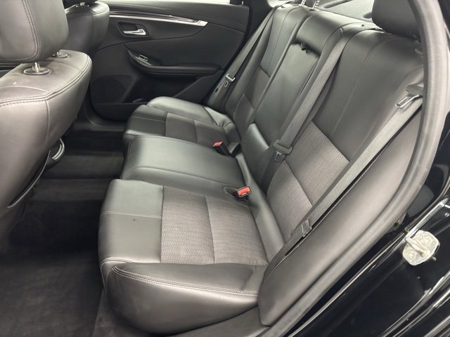 Used 2017 Chevrolet Impala LT image 7