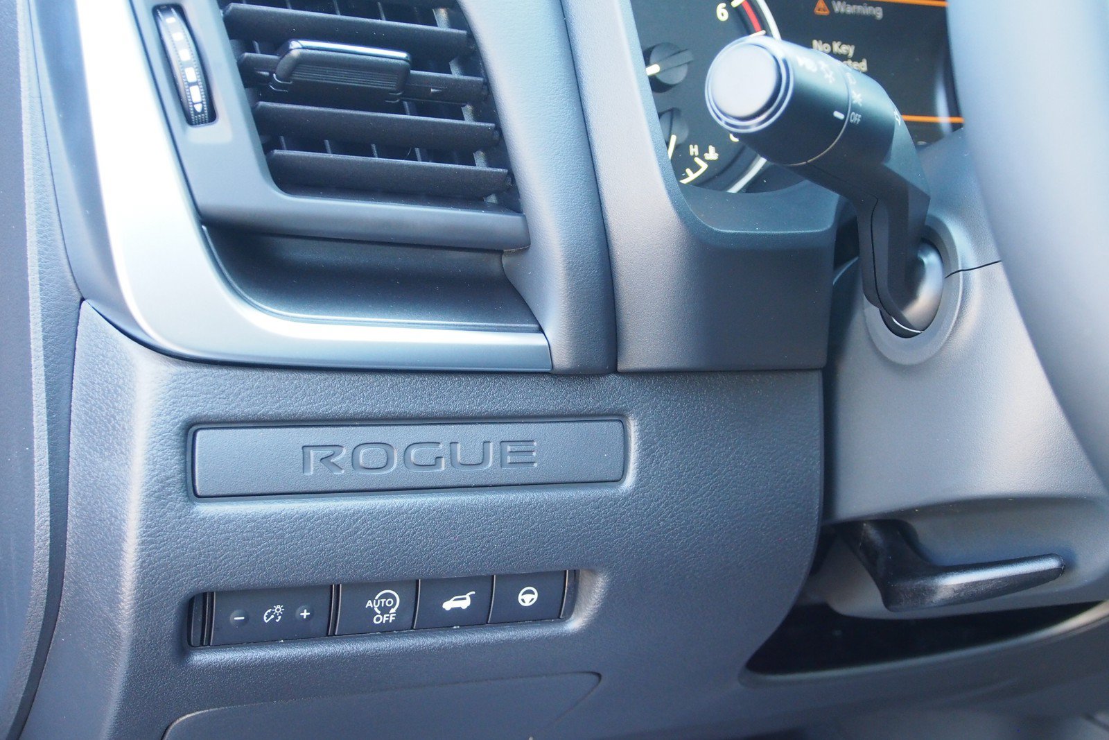 New 2026 Nissan Rogue Dark Armor FWD image 20