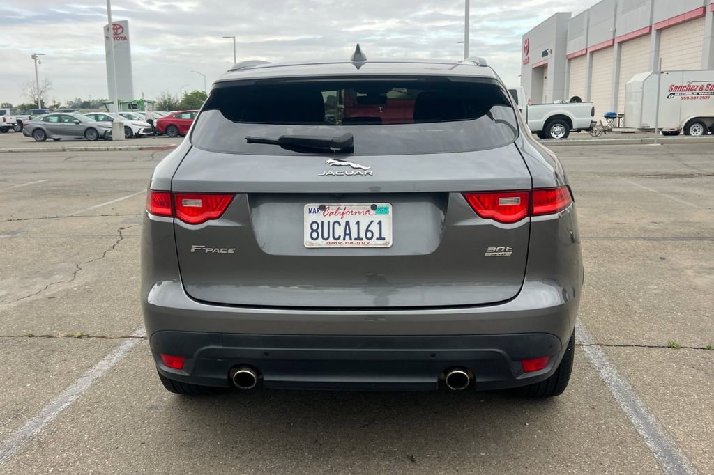 Used 2019 Jaguar F-PACE Prestige AWD/4WD image 7