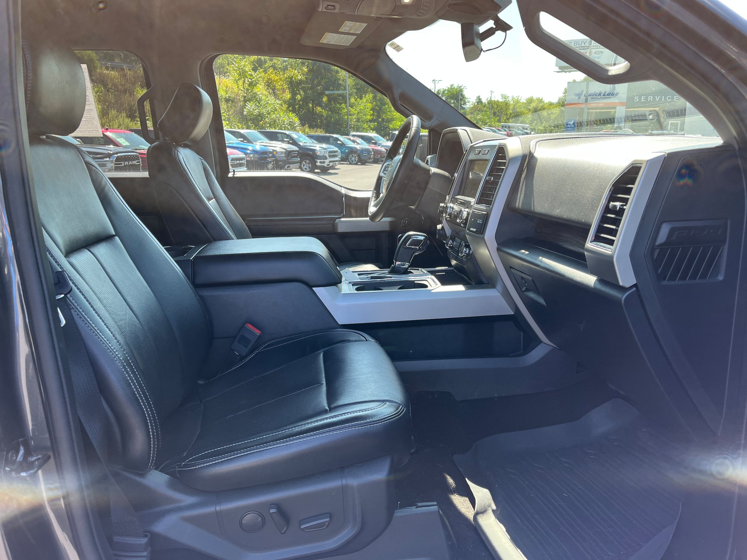Used 2019 Ford F150 Lariat w/ Trailer Tow Package AWD/4WD image 6
