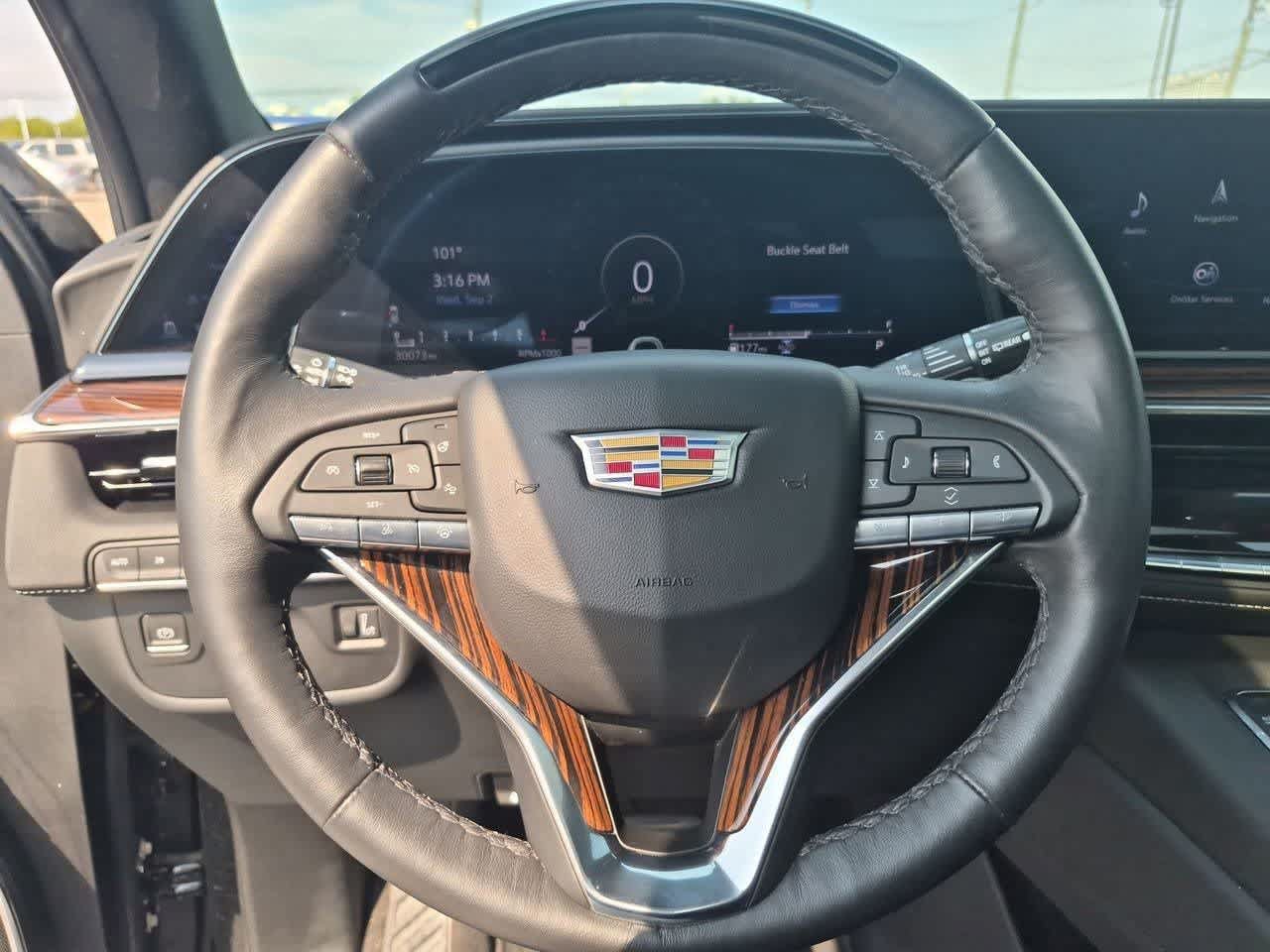 Used 2023 Cadillac Escalade ESV Premium Luxury AWD/4WD image 17