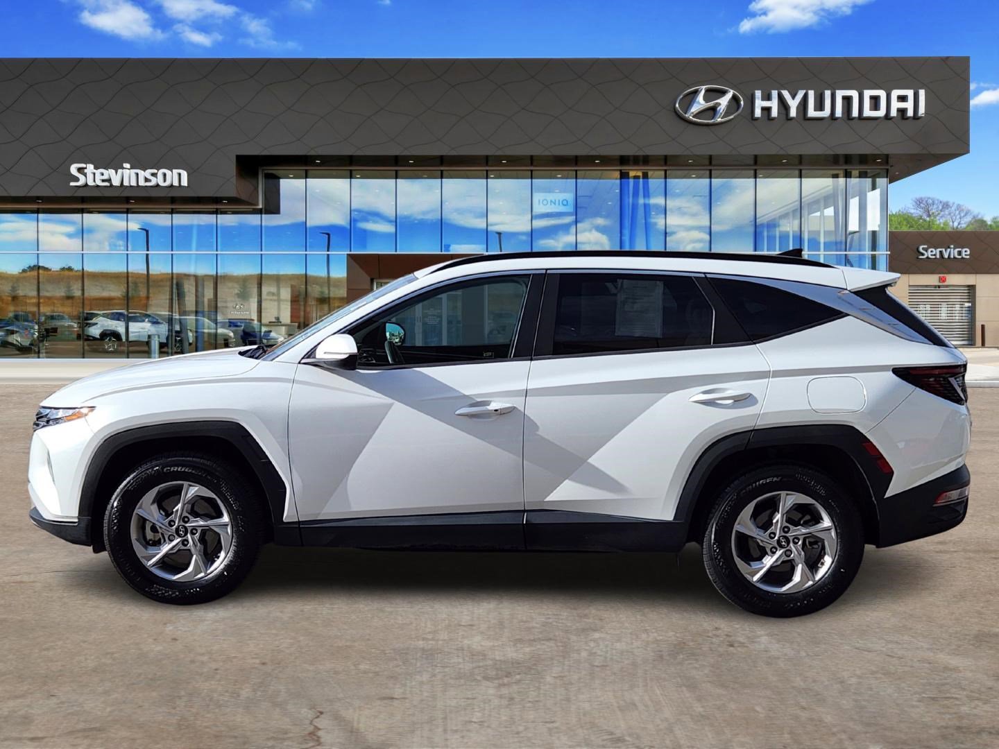 Certified 2022 Hyundai Tucson SEL w/ Cargo Package image 2