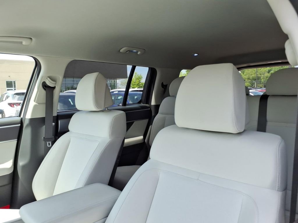 New 2026 Hyundai Santa Fe SE FWD image 16