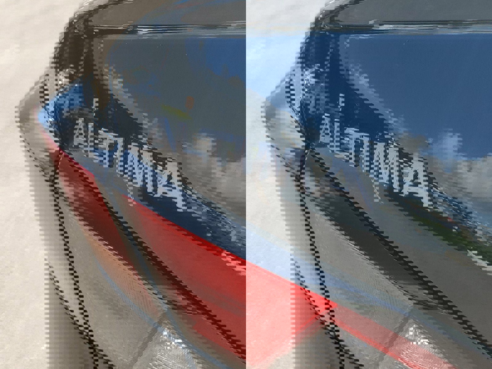 New 2025 Nissan Altima 2.5 S image 8