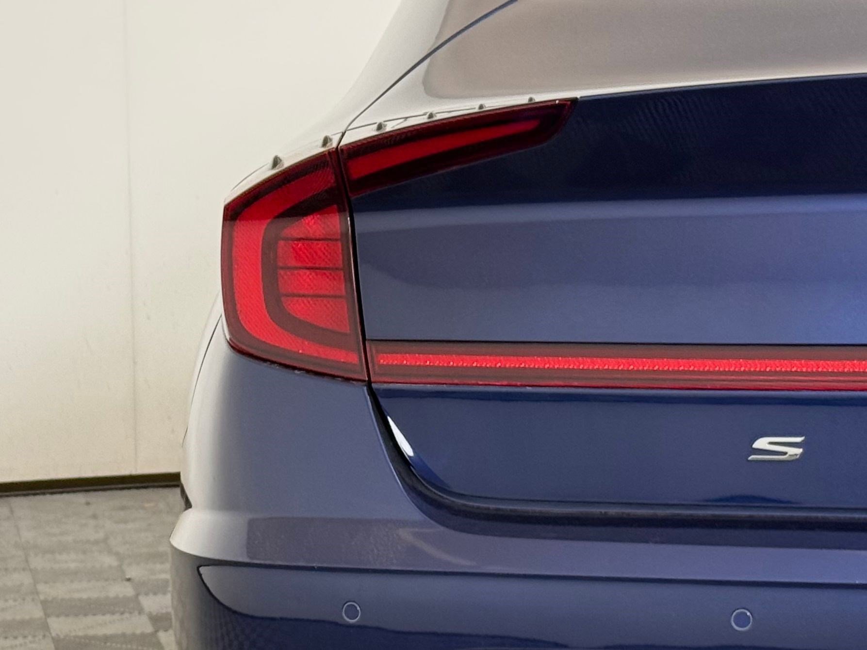 Used 2021 Hyundai Sonata Limited image 13