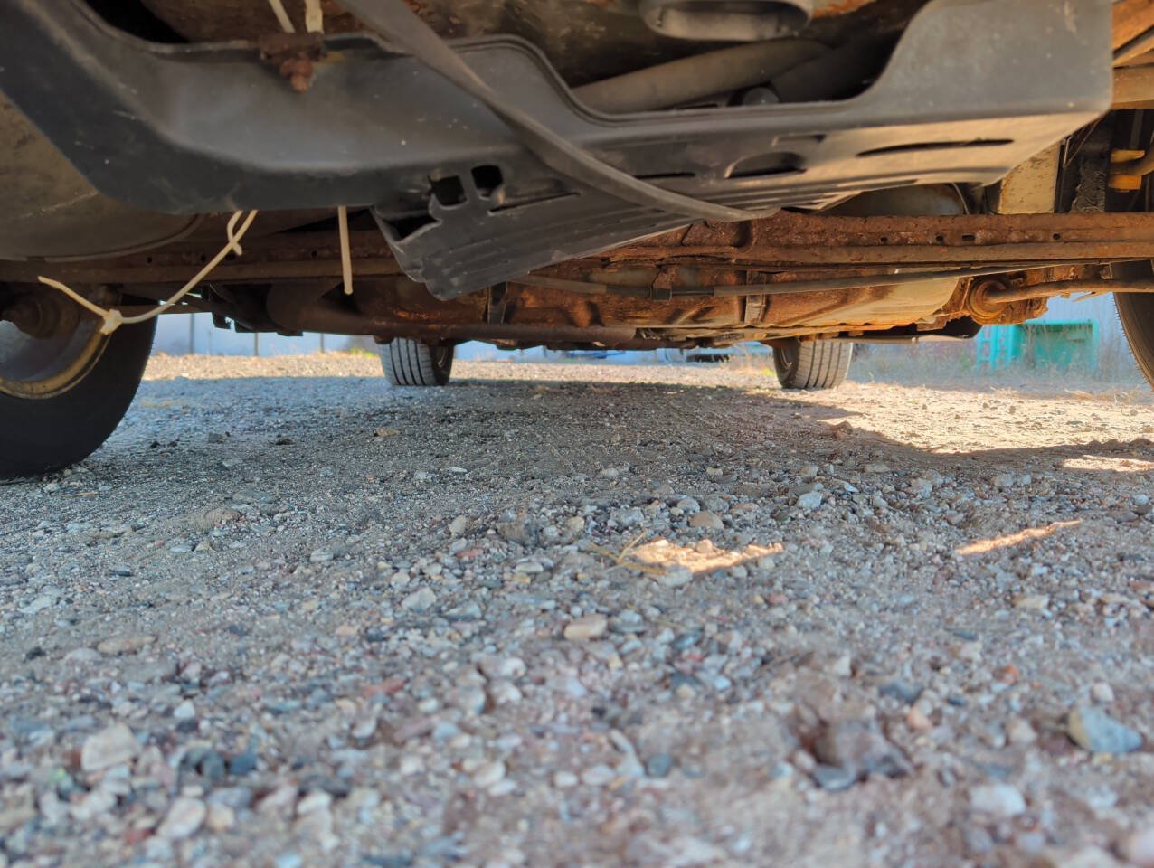 Used 2003 Ford Taurus SE FWD image 16