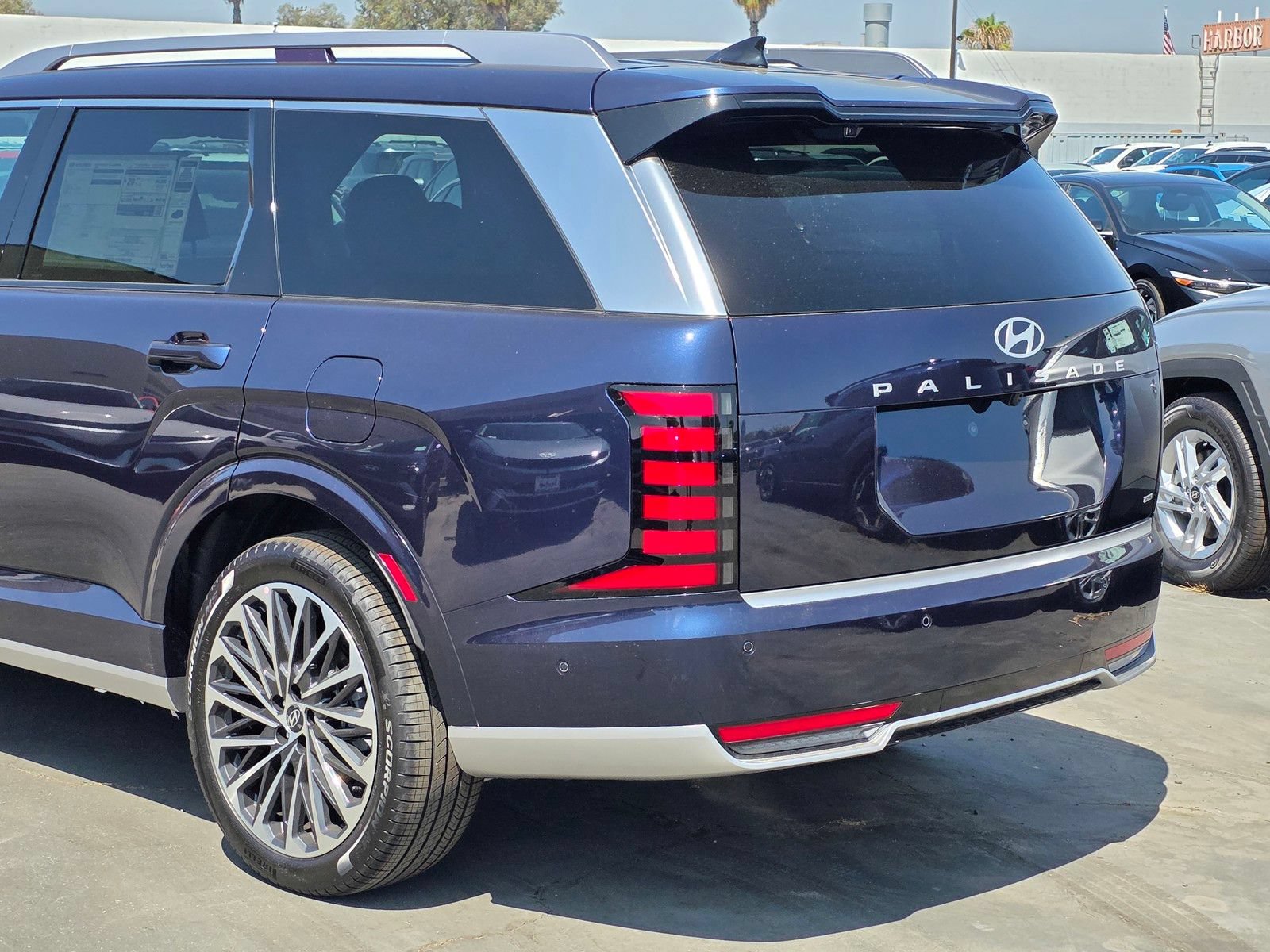 New 2026 Hyundai Palisade Calligraphy AWD/4WD image 8