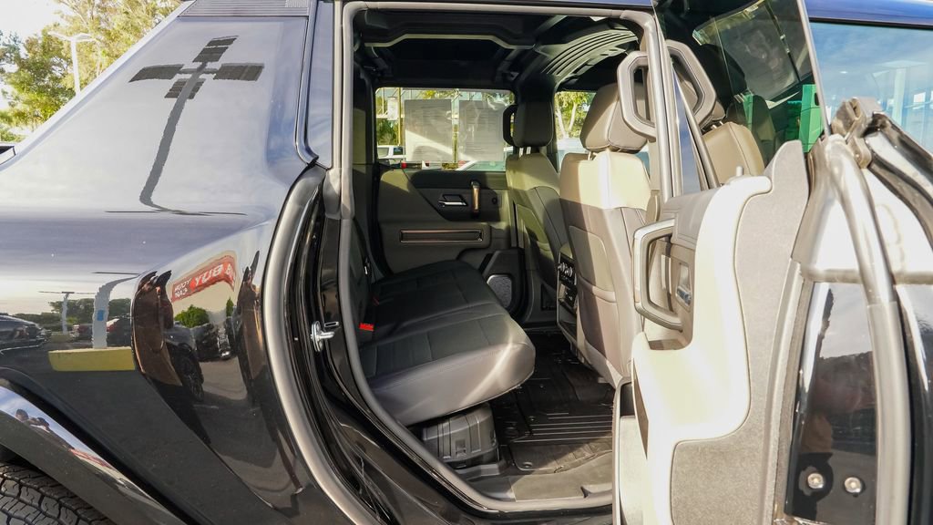 Used 2025 GMC Hummer EV 2X image 11
