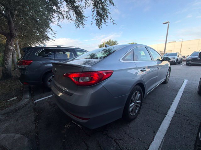 Used 2017 Hyundai Sonata SE w/ Cargo Package FWD image 4