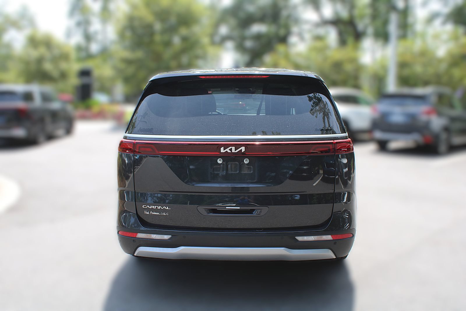 Used 2024 Kia Carnival LX FWD image 11