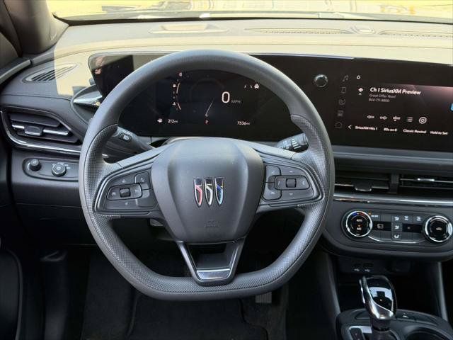 Used 2026 Buick Envista Preferred w/ Advanced Safety Package FWD image 17