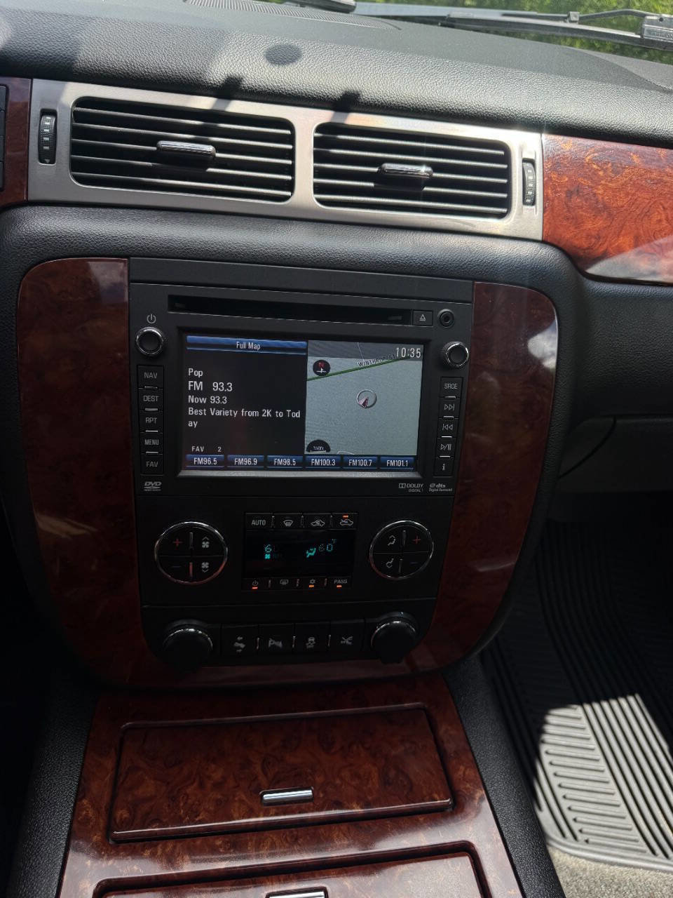 Used 2013 Chevrolet Avalanche LTZ AWD/4WD image 20