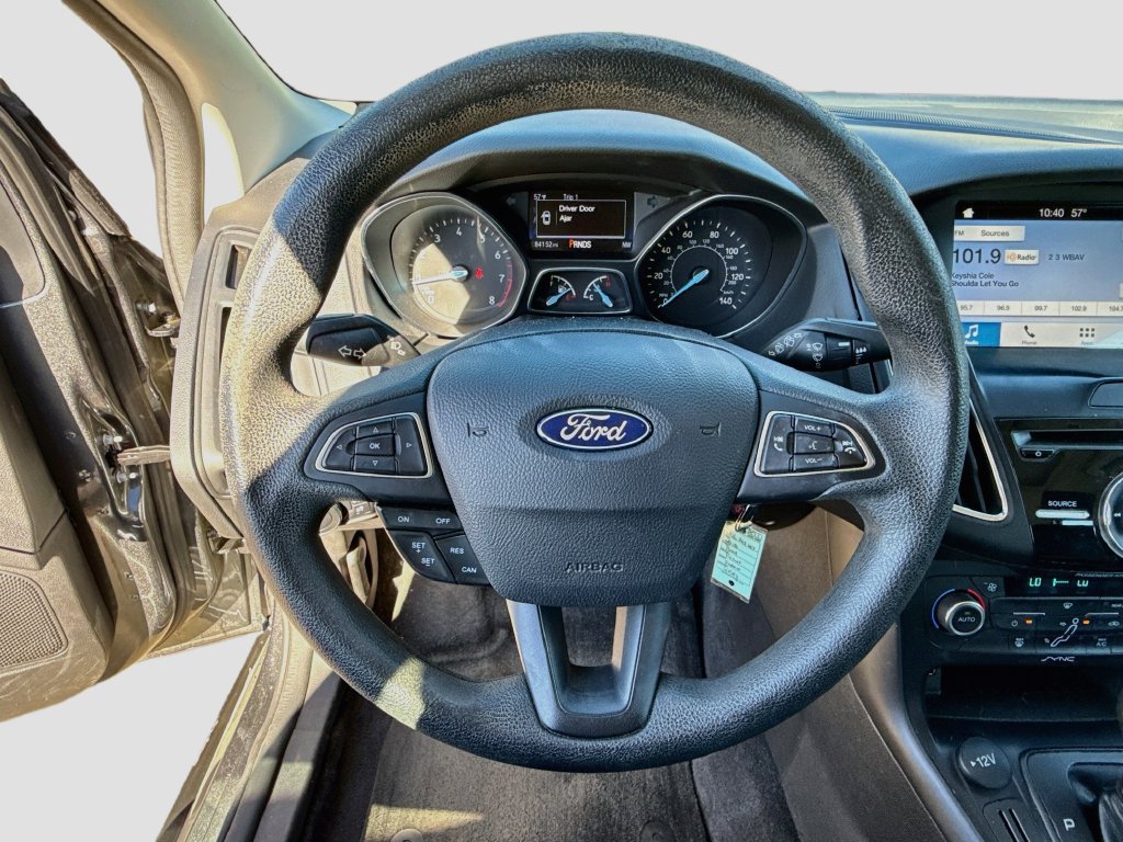 Used 2018 Ford Focus SEL FWD image 17