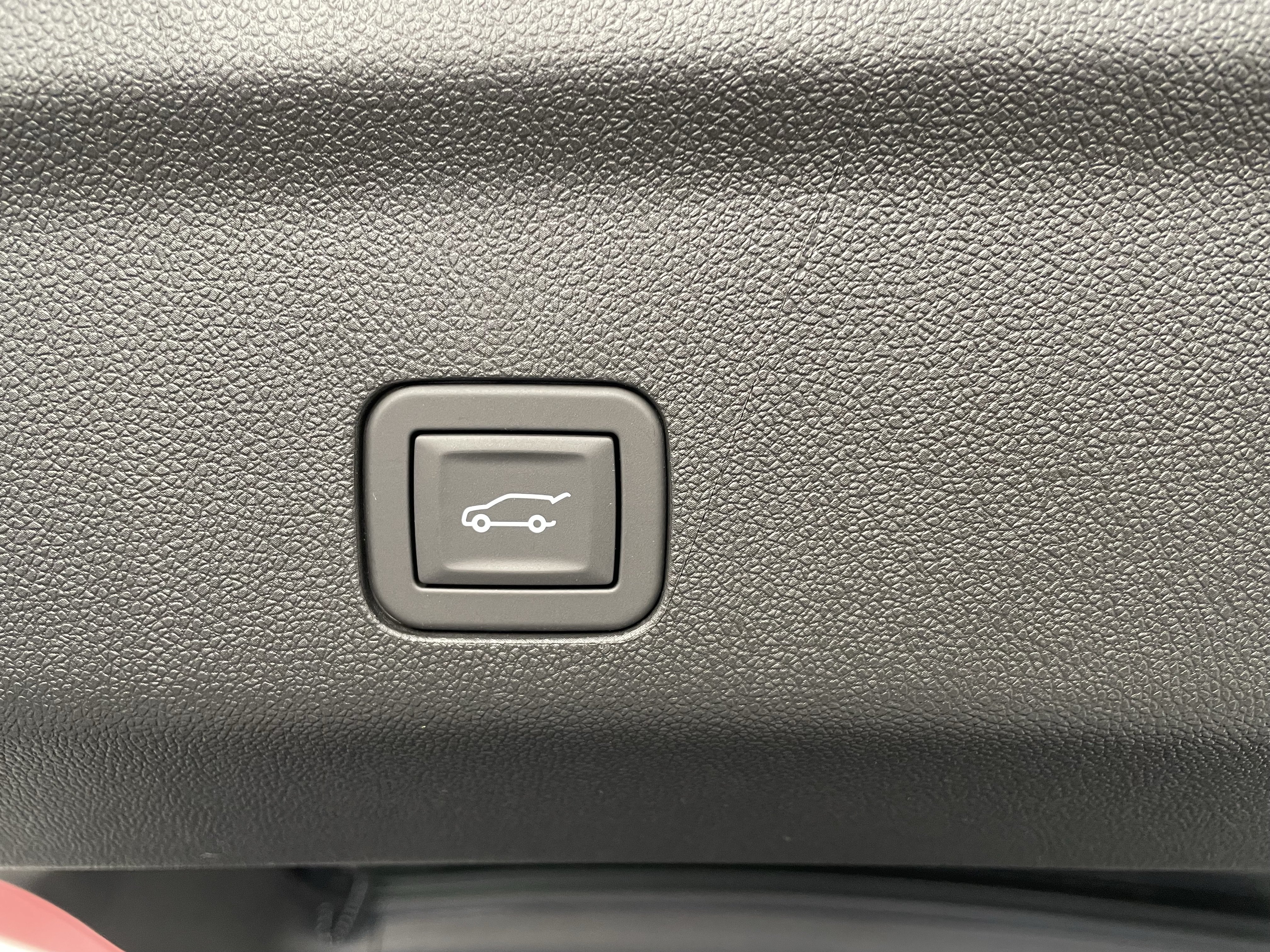 New 2026 GMC Yukon Elevation w/ Elevation Premium Package AWD/4WD image 11
