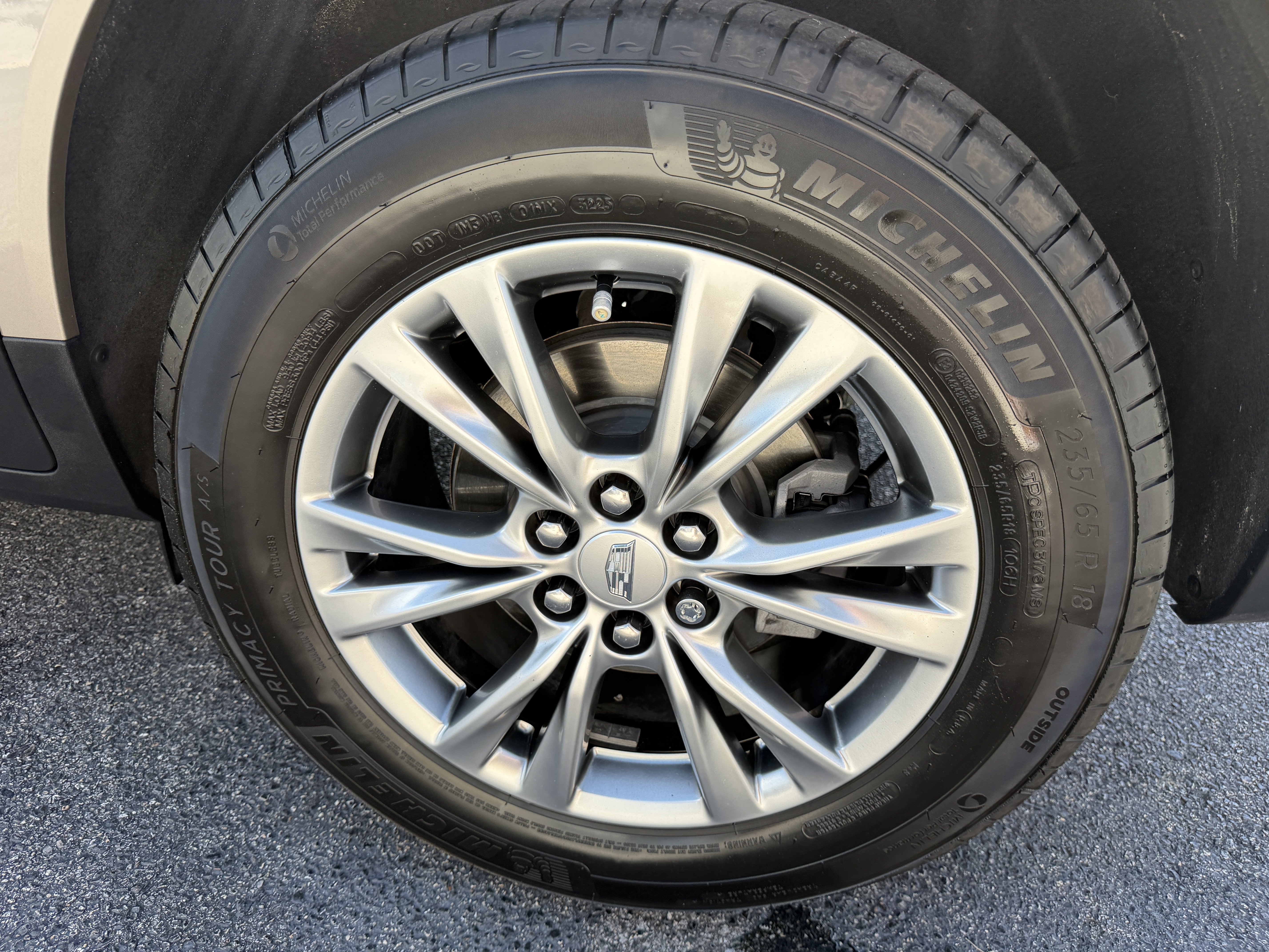 Used 2022 Cadillac XT5 Premium Luxury w/ Technology Package FWD image 29