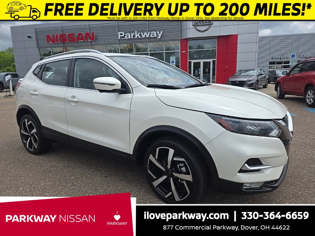 Used 2020 Nissan Rogue Sport SL w/ Premium Package image 1