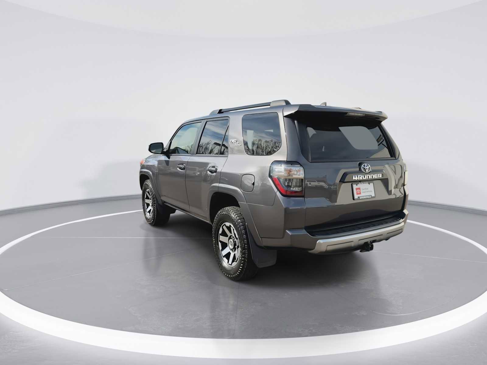 Certified 2023 Toyota 4Runner TRD Off-Road image 6